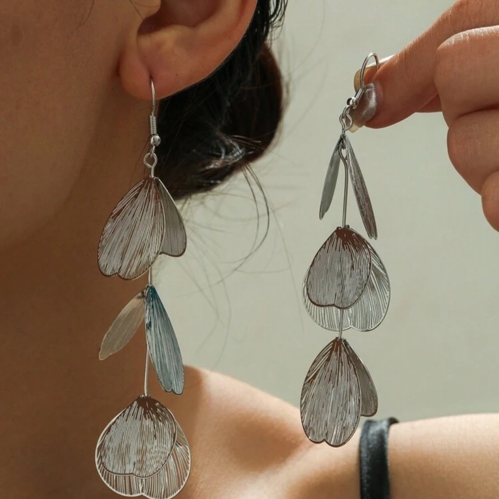 2/$30🌵 Silver Thin Leaf Earrings Long Dangle Delicate Boho Jewelry Gift NEW